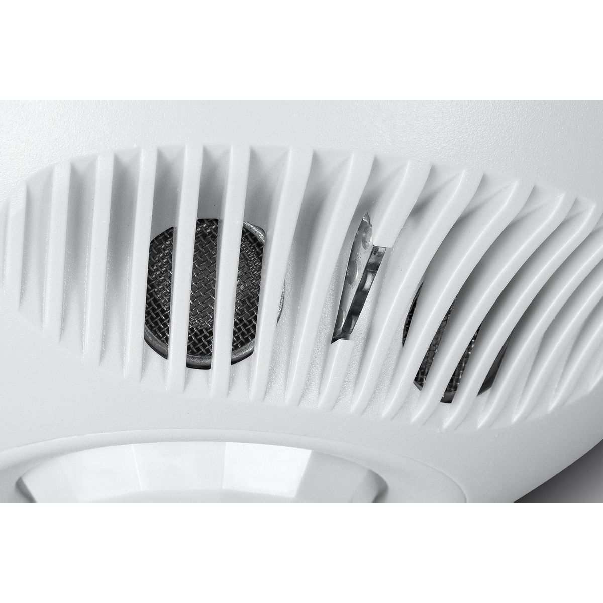 thumbnail interactive-video image 1 of Leviton OSC15-I0W Ceiling Mount Occupancy Sensor - PIR Motion Detector 24VDC For Commercial Spaces 1 of 4